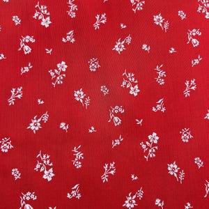 Vintage Red and White Floral cotton fabric  - Fat Quarter - 100% Cotton - by the 1/2 yard- continuous cuts