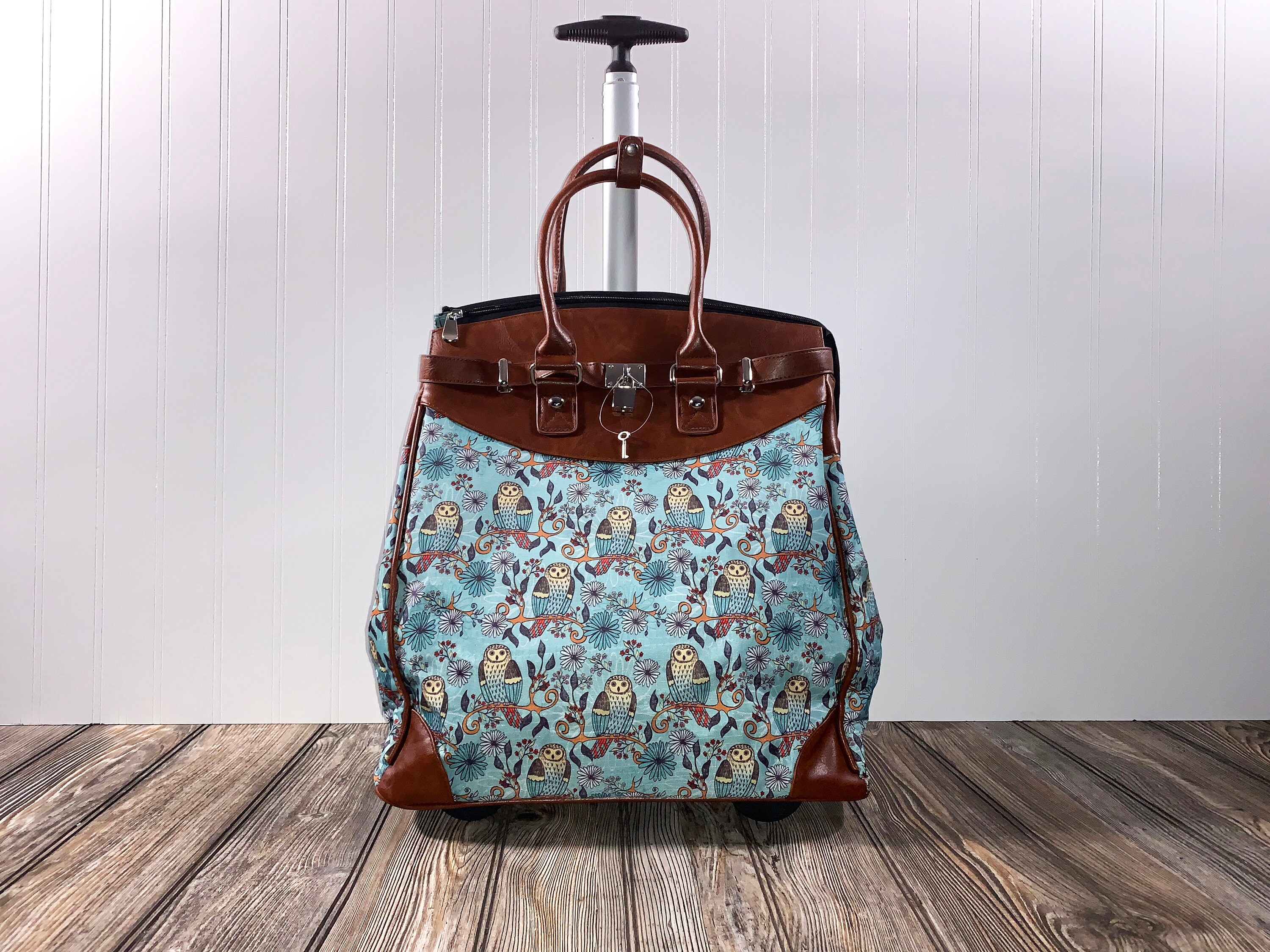 Women&#39;s Business Travel Rolling Laptop Tote for sale  