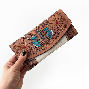Cartera de piel de vaca con diseño de mariposa, única, hecha a mano, para mujer