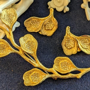 Gallery Signed De Nicola Calla Branch Brooch and Earring Set