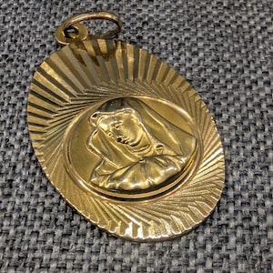 18k Yellow Gold Pendant, Blessed Mother Pendant