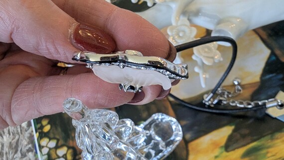 Kenneth Jay Lane Camphor Style Frosted Glass Pend… - image 7