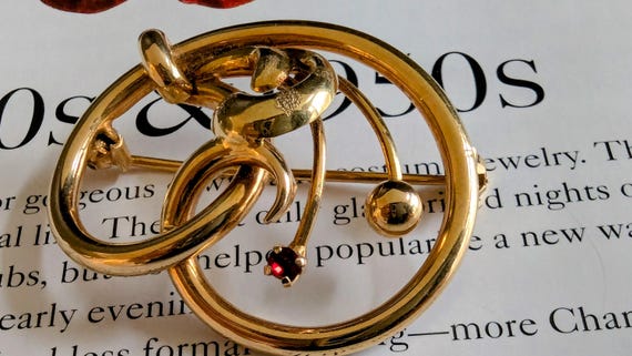 18K Gold And Ruby Brooch - image 2