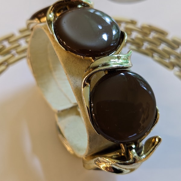 Lisner, Lucite Moon Glow Brown, Link Bracelet, Mid Century, Gold Tone