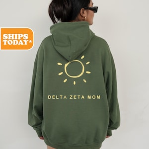 Delta Zeta Sunny Mom Sorority Sweatshirt | Dee Zee Crewneck Sweatshirt | Sorority Letters | Greek Gifts | DZ Aesthetic Hoodie