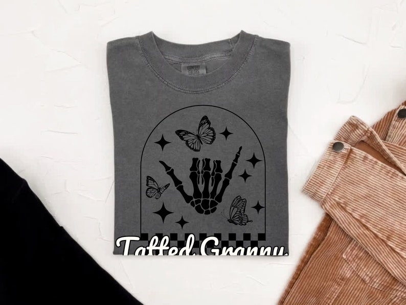 GRANNY TEE