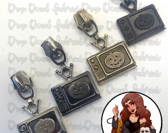 Exclusive Halloween III TV Zipper Pulls