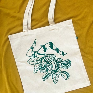 Venus Fly Trap Pin-up Tote Bag