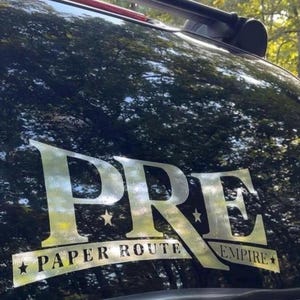Décalcomanie en vinyle pour voiture Paper Route Empire - P.R.E/ jeune dauphin