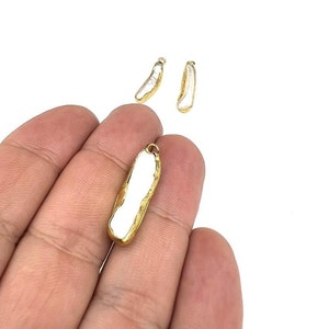 Gold Plated Pearl Charm, Natural White Pearl Pendant, Stick Shape Baroque Pearl, Wedding Pearl, Rectangle Pearl, Gold Elektroplated, İKU001