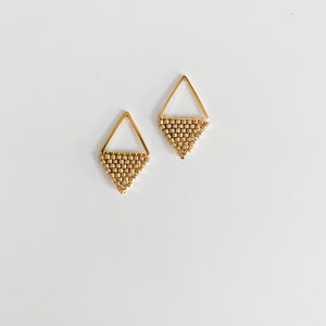 Claire | Triangle earrings | Triangle seed bead earrings | Boho earrings | Handwoven seedbead earrings | Handmade earrings