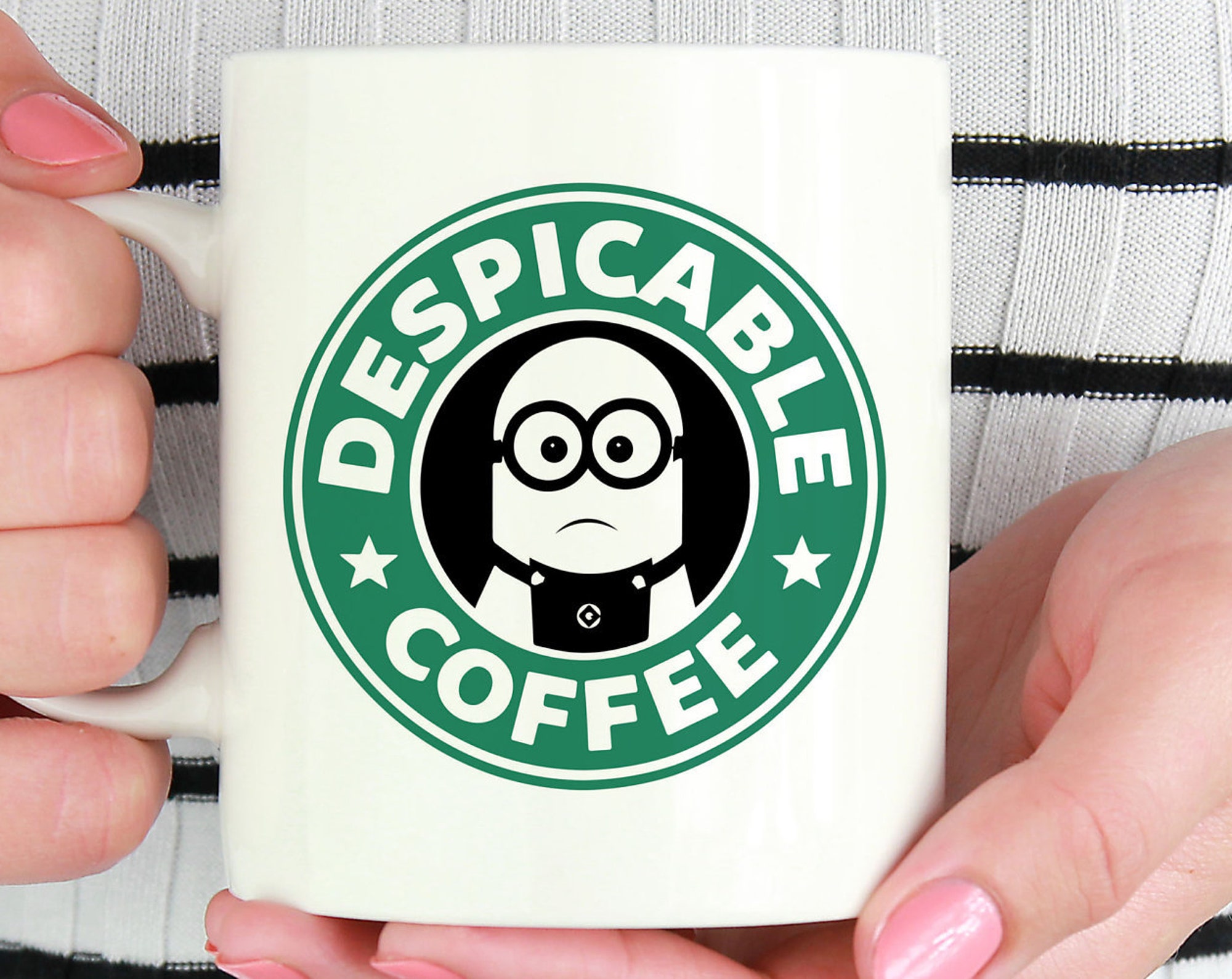 Starbucks Despicable Me  - minions - cricut mugs