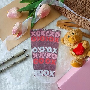 Hoja de pegatinas con besos y abrazos para San Valentín