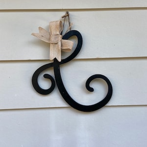 Custom Single Initial Monogram DOOR HANGER, Unfinished or painted Door Decor, Door Hanger, wreath, housewarming gift, wedding gift,