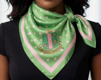 Bufanda cuadrada de lunares de la hermandad Alpha Kappa (multicolor verde y rosa, 89 cm)