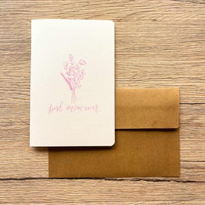 Wildflower Best Mom Ever Card – minimalistyczna kwiatowa kartka na Dzień Matki z kopertą Kraft – prosta elegancka kartka dla mamy