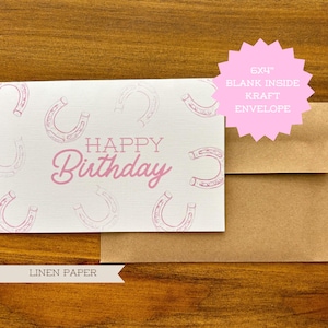 Cartão de feliz aniversário Cowgirl - Cartão de felicitações em forma de ferradura rosa - Cartão rústico 6x4 com envelope Kraft - Presente fofo para ela