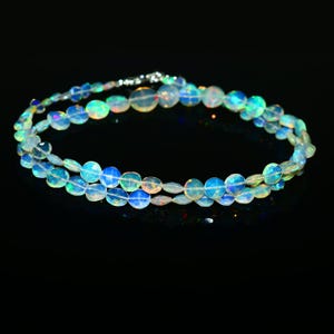 誕生石オパールビーズ、ファセットオパールナゲット、ホワイト