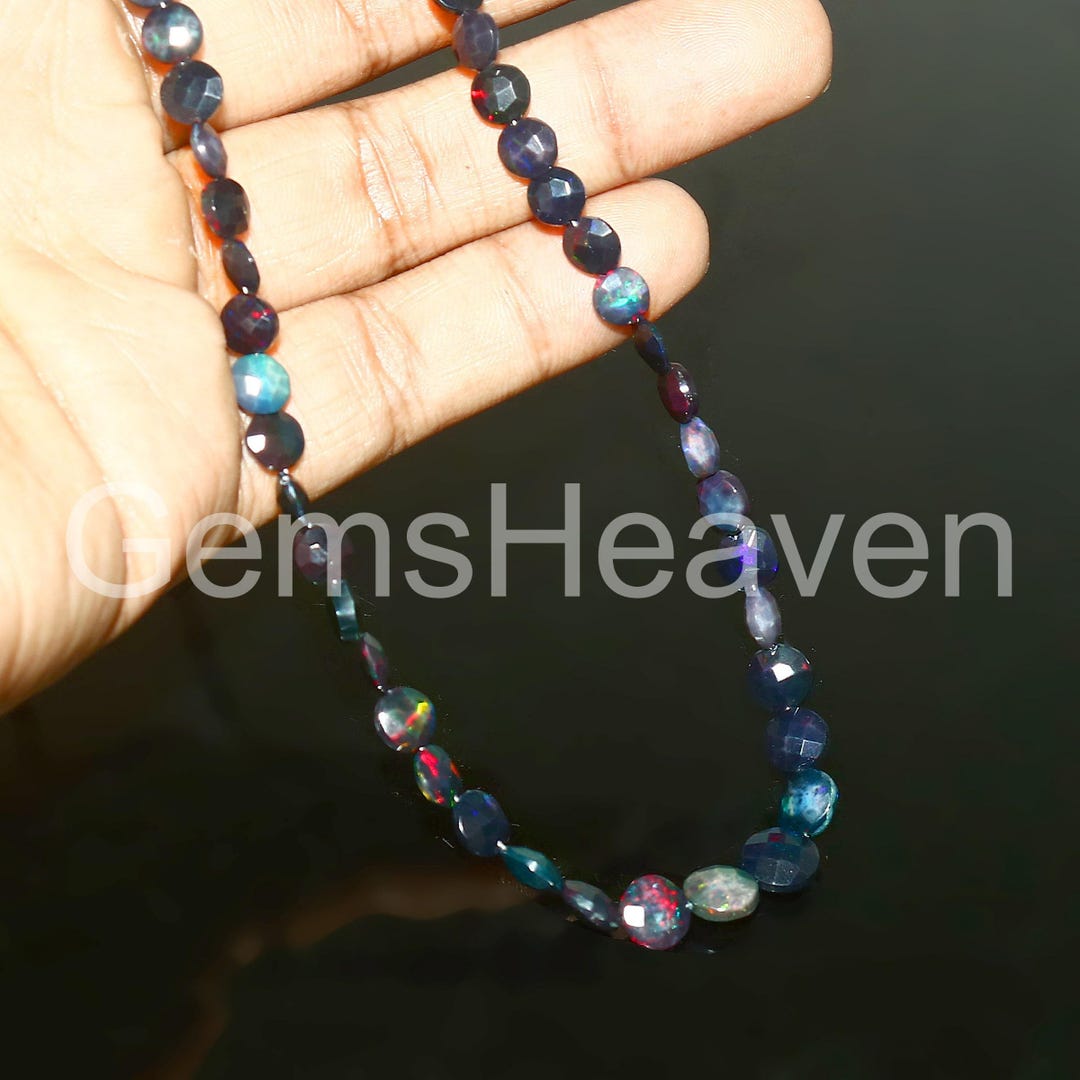 ファセット加工エチオピア産オパールコインビーズネックレス：ブルー