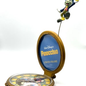 Rare Vintage Walt Disney’s Pinocchio Photo Frame, Jiminy Cricket with Ornate Pocket Watch, Unique Disney Decor Gift