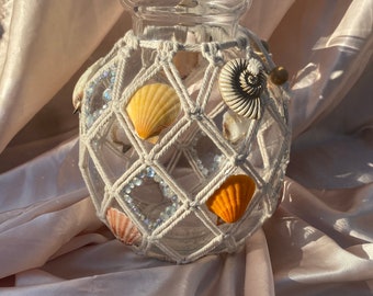 Seashell glass vase