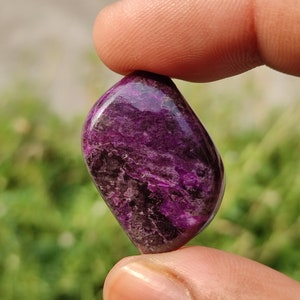SUGILITE CABOCHON - Sugilite Crystal Stone - Sugilite cabochon - sugilite crystal cabochon - sugilite necklace - sugilite pendant