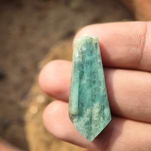 EMERALD in Crystal - Zambian raw emerald - Emerald in Matrix - emerald specimen - house warming - wire wrapping - emerald crystal
