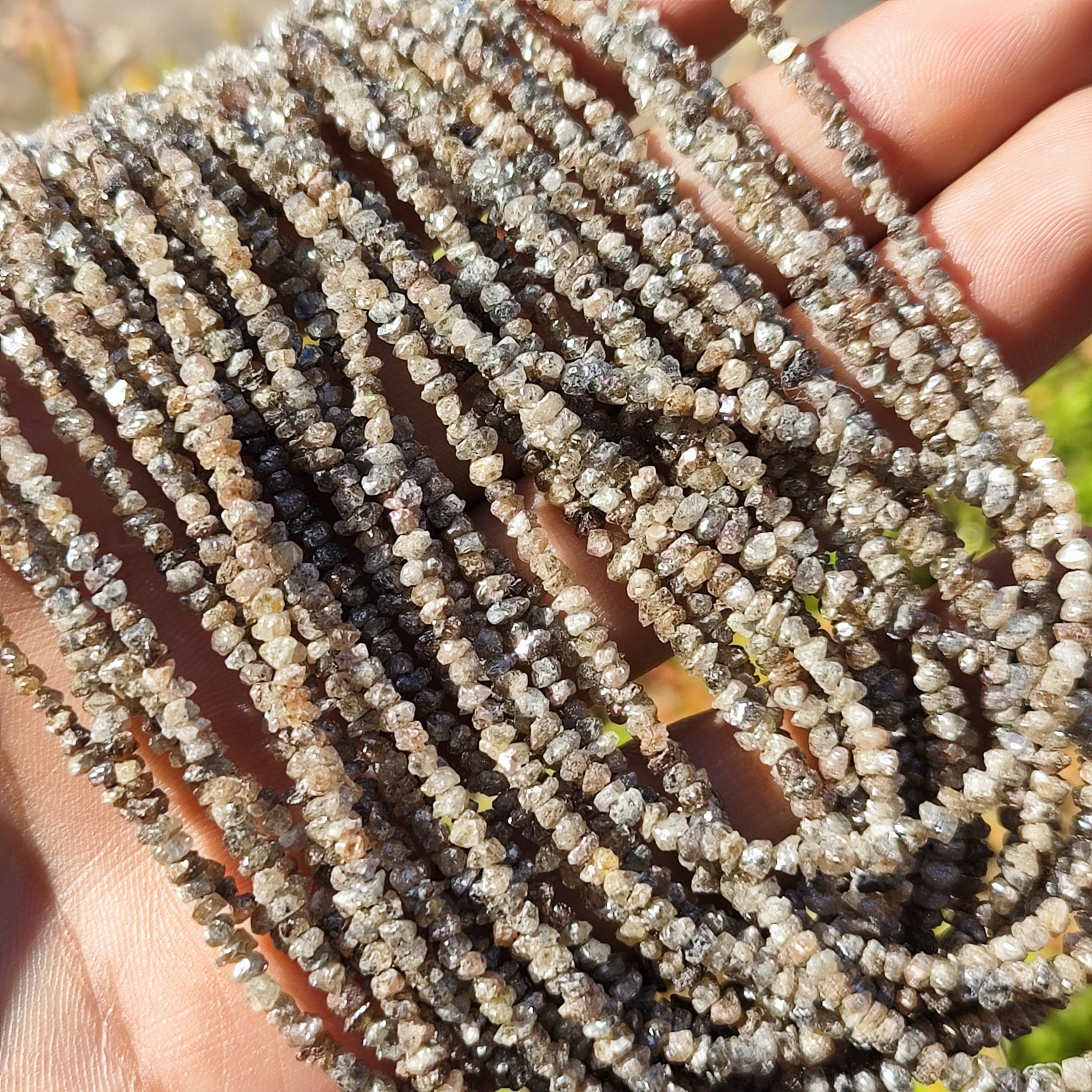 20 Carats De Diamants Bruts Naturels Blancs - Perles 2-3 Mm Non Taillées - Afrique Du Sud - Pour Création De Bijoux
