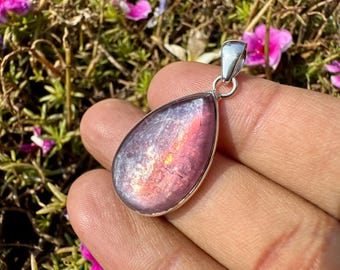 LEPIDOLITE Crystal Pendant - Lepidolite Pendant in sterling silver - Lepidolite healing crystal - Calming and soothing Dazzling stone
