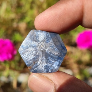 SAPPHIRE -  Trapiche Sapphire - natural star sapphire - jewellery making supply - star sapphire - corundum crystal family - Tamil Nadu