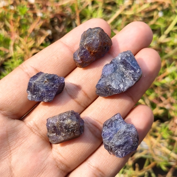 Tanzanite Raw crystals from tanzania tanzanite rough wire wrapping jewellery designing tanzanite