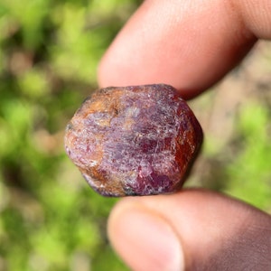 Corundum Sapphire rough crystal - watermelon ruby sapphire rough - natural ruby sapphire rough from madagascar - blood sapphire specimen