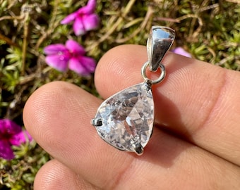 KUNZITE Crystal Pendant - Spodumene, Triphane Green Kunzite Crystal - kunzite necklace - kunzite charm - prong set - UV reactive