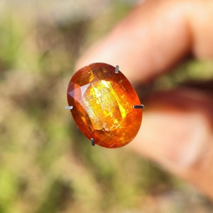 Orange KYANITE Crystal - Rare Orange Kyanite Faceted Crystal - Kyanite loose cabochon - healing crystals - kyanite pendant - Orange kyanite