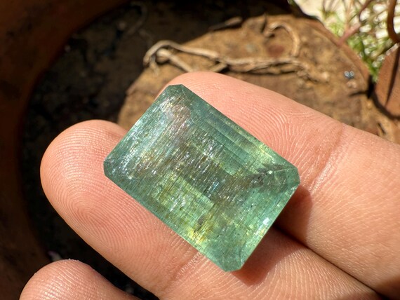 AQUAMARINE Faceted Stone - Sea Breeze Sparkle - Enchanting Aquamarine Cut Stone - aqua whispers - stunning aquamarine cut