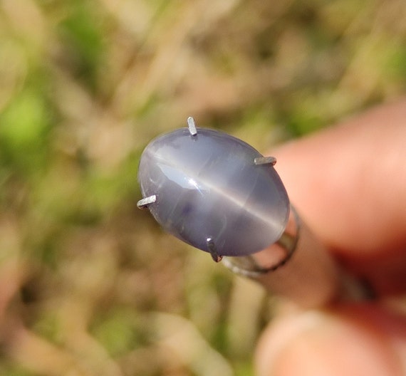 IOLITE Cat's eye Cabochon - Iolite cabochon - Cat's eye effect - pendant, Charms - karur kangayam