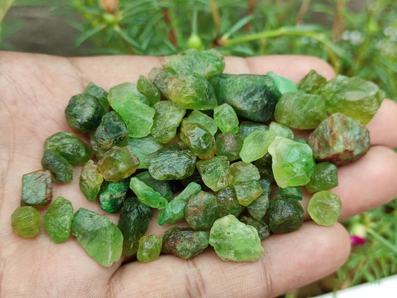 TSAVORITE Green Garnet Chunks Green Garnet Stone Raw Garnet Loose Stone  Green Garnet Raw Crystal Healing Garnet Jewellery Making -  Finland