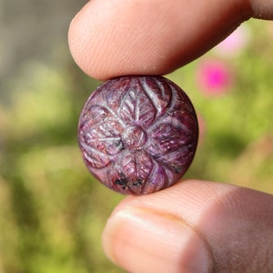 RUBY - Ruby cabochon - natural ruby crystal - jewellery making supply - star ruby - corundum crystal family - rare patterned ruby