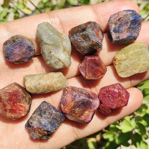 Corundum Sapphire rough crystals - Bio color ruby sapphire rough - natural ruby sapphire rough from madagascar - blood sapphire lot