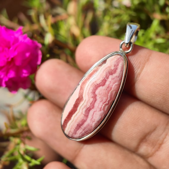 Gel charm necklace outlet
