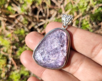 Sterling Silver Lepidolite Pendant – Calming Healing Crystal