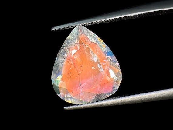 Malagasy MOONSTONE Cut Crystal - High Grade Moonstone crystal - Sparkling Flashy moonstone cabochon with rainbow inclusions - Madagascar