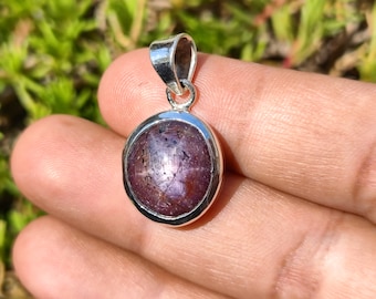 RUBY - Star ruby Pendant - natural star ruby crystal - flashy star ruby - star ruby - corundum crystal family