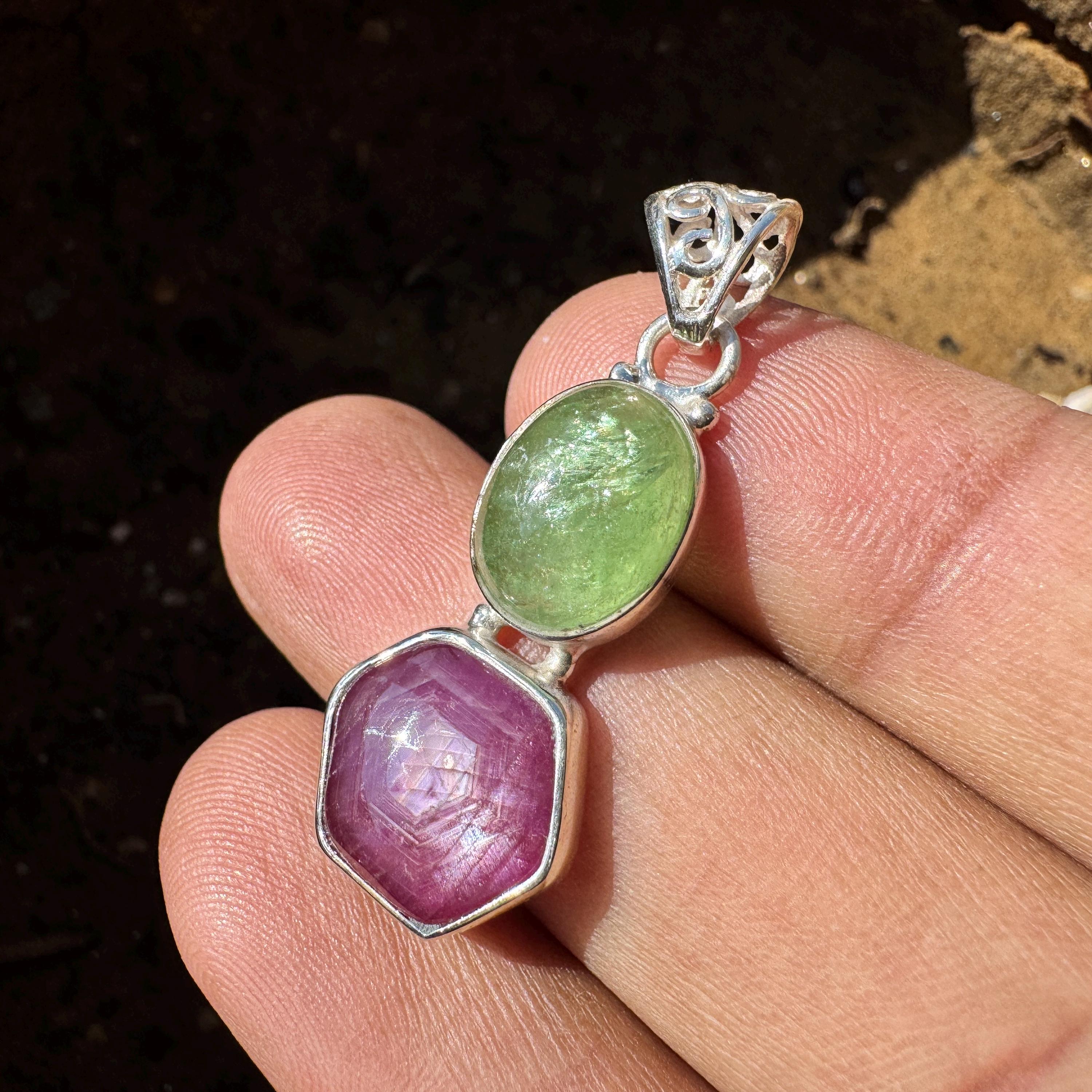 RUBY Tsavorite Pendant Natural Star Ruby Crystal Flashy Star