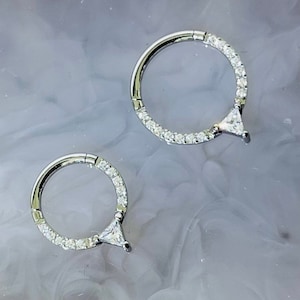 16G Silver Dainty Triangle Cut Hinged Septum Clicker Hoop Ring • Daith Ring • Daith Piercing • Septum Jewelry • Gift for Her