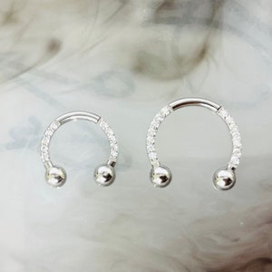 16G Silver Front Facing Clear Gems Horseshoe Ring Septum Ring. Nose Piercing. Nose Hoop.