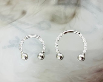 16G Silver Front Facing Clear Gems Horseshoe Ring Septum Ring. Nose Piercing. Nose Hoop.