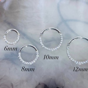 18G & 16G Silver Super Dainty Clear Gem Hinged Septum Clicker Ring. Septum Piercing. Nose Piercing. Cartilage Ring.