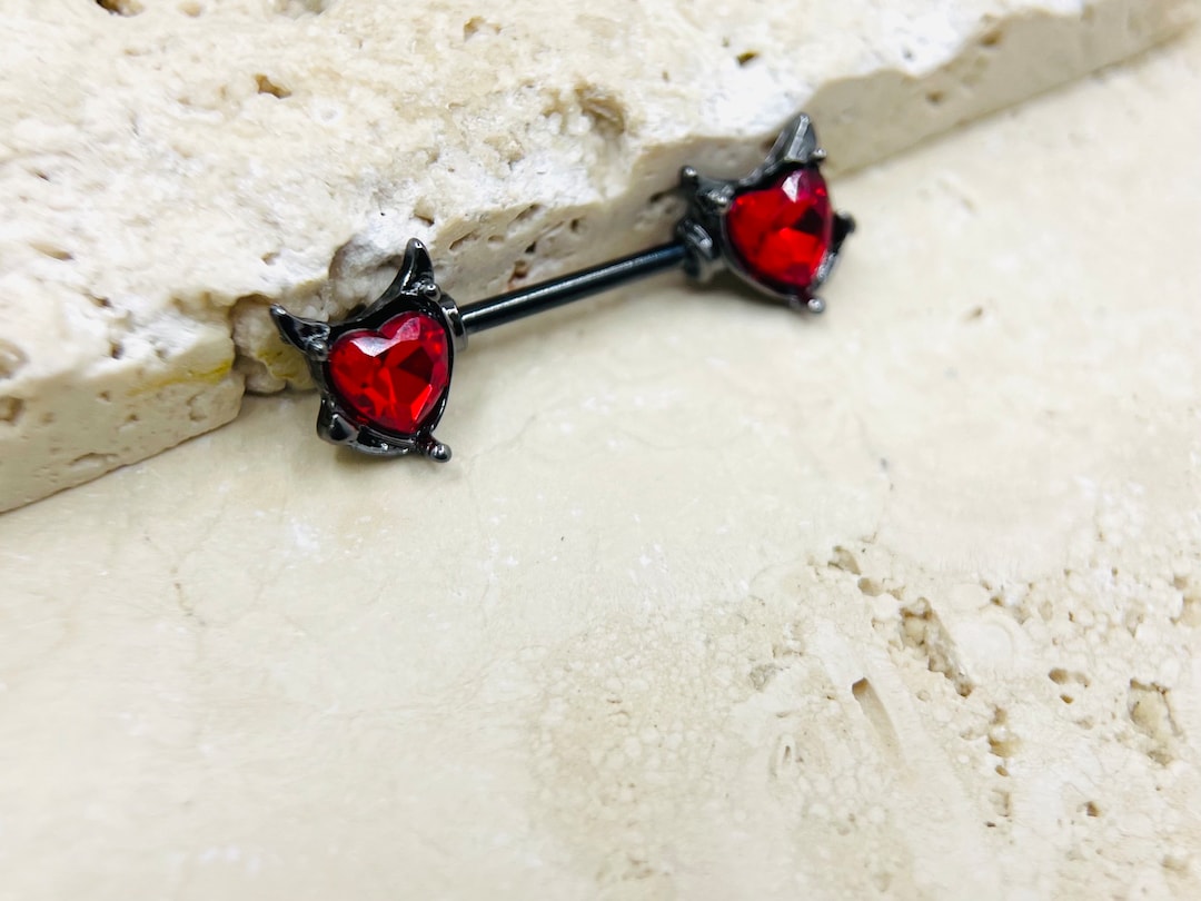 14G Red Devils Heart Nipple Ring Barbells Black Devil Heart Gem Decor