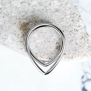 Implant Grade Titanium Double V Shaped Septum Ring Clicker Hoop Implant Grade Titanium Double V Shaped Septum Ring Clicker Hoop